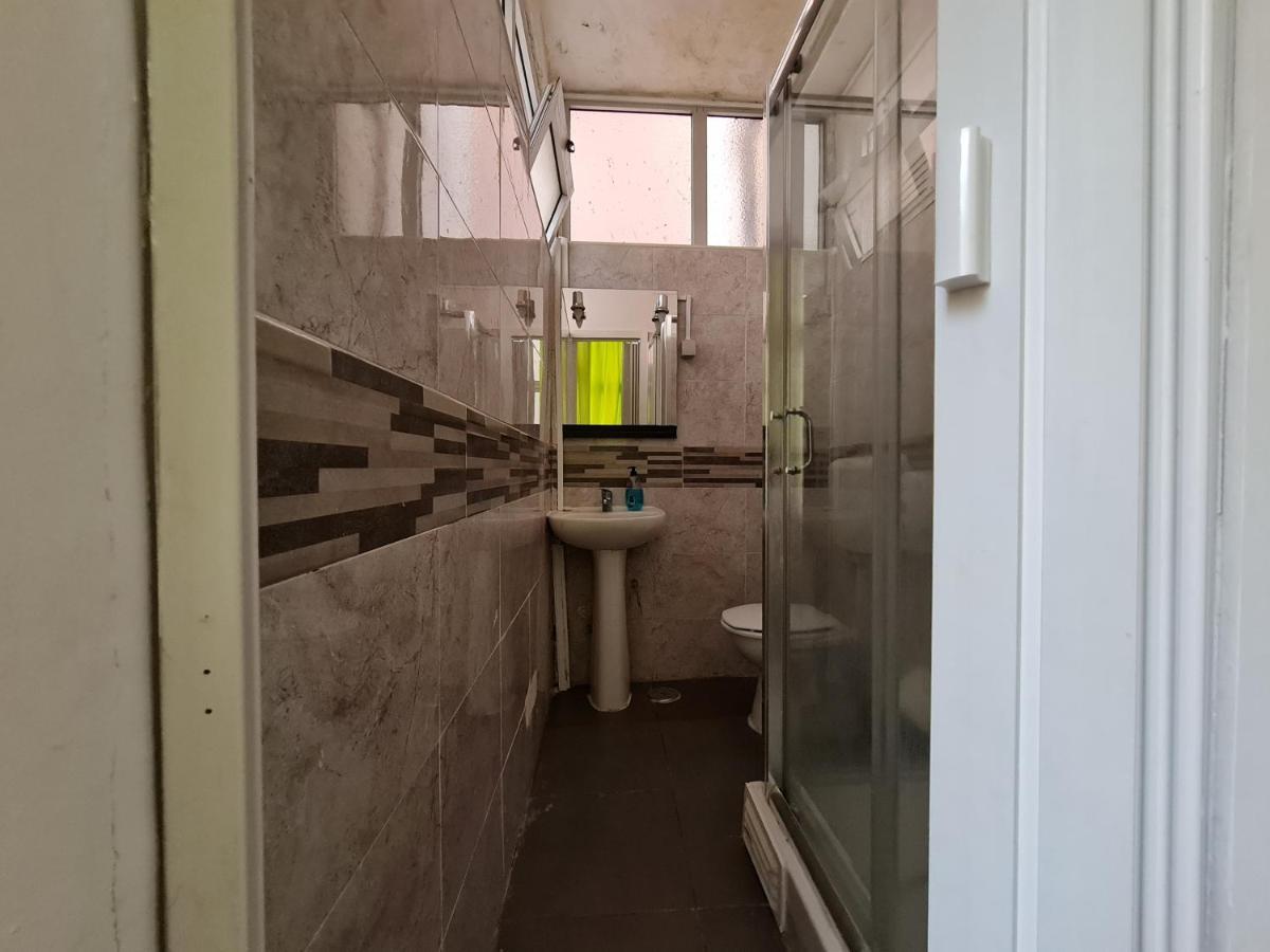 Shangri-La Hostel Anjos Lisbon Luaran gambar